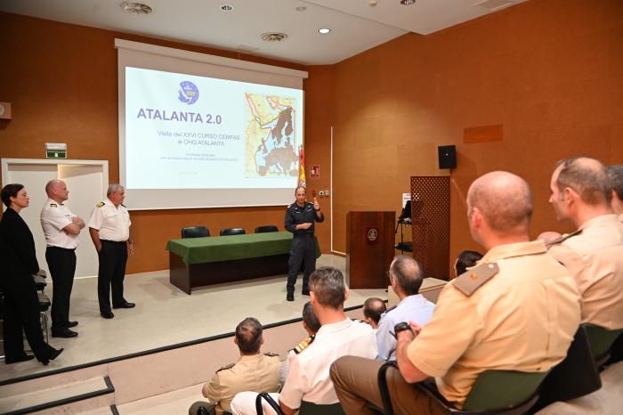 Deputy Commander and Chief of Staff during their brief to Spanish General Staff Course students