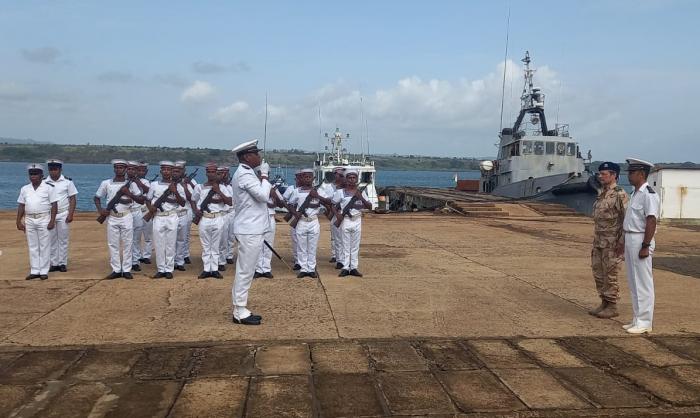 Force Commander and Commander of the Antsiranana Naval Base during the visit