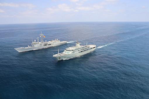 EU NAVFOR Somalia conducts a joint naval exercise with the Sultanate of Oman